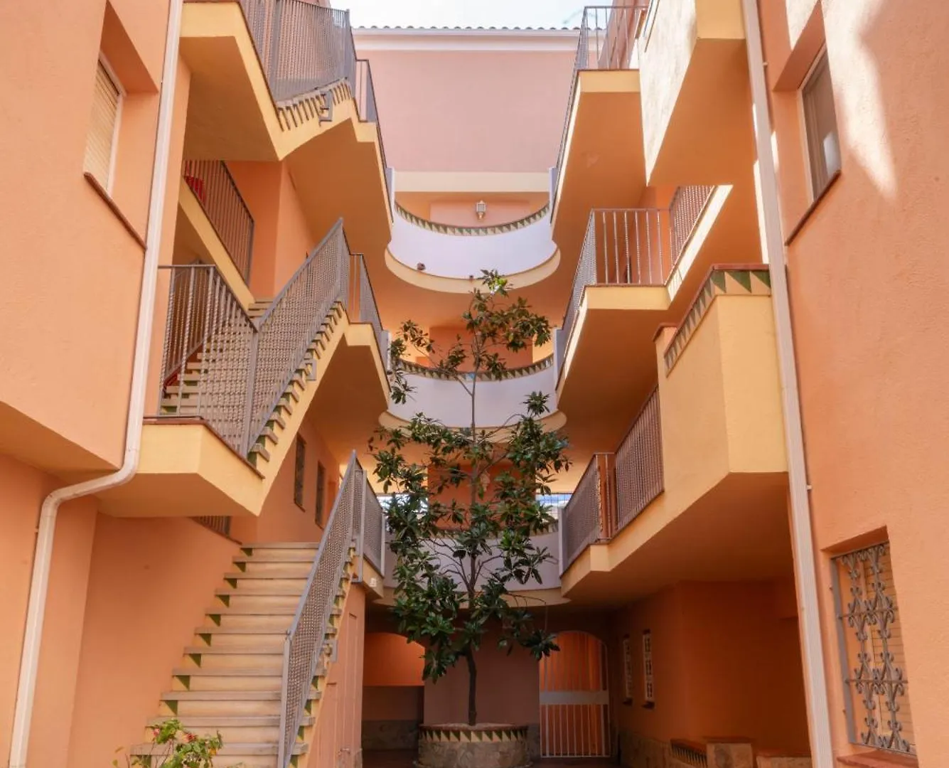 Wehostyou - Bel Appartement Empuriabrava, Gran Reserva 17